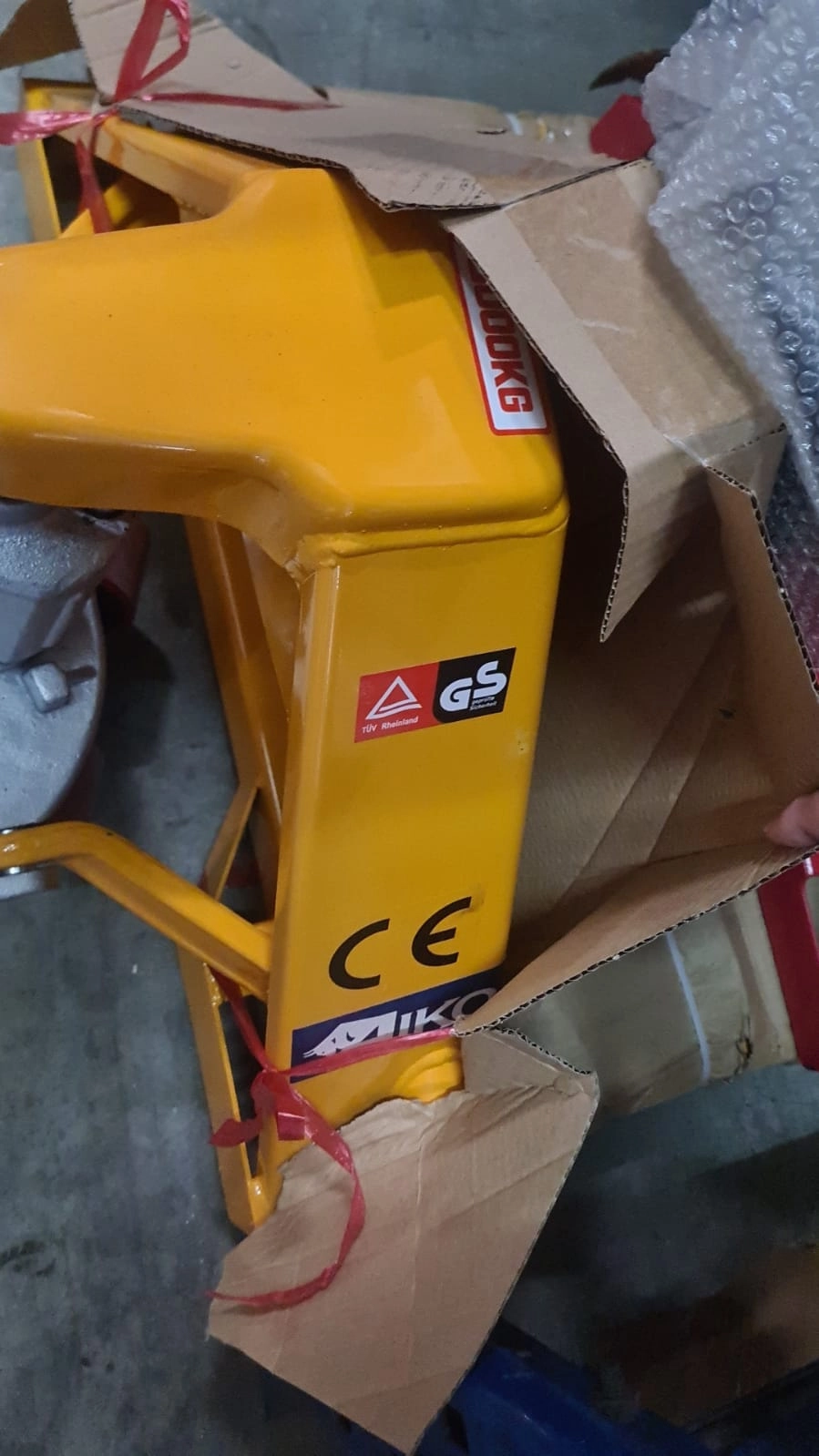 Aiko 3 Ton Pallet Truck 3T 685*1220*85 Double PU Wheel | Model : PT-W3P-685-2