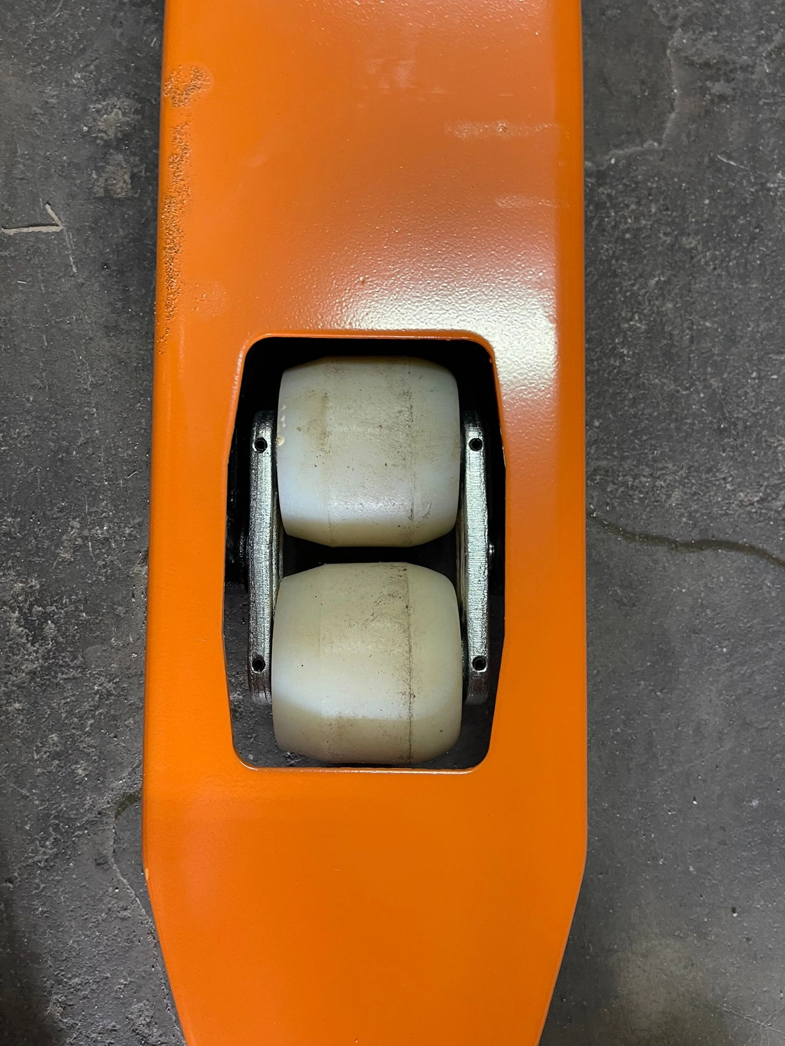 Aiko 3T 550*1150*85MM CBY series Double Nylon Yellow Hand Pallet Truck| Model: PT-CBY3N-550-2