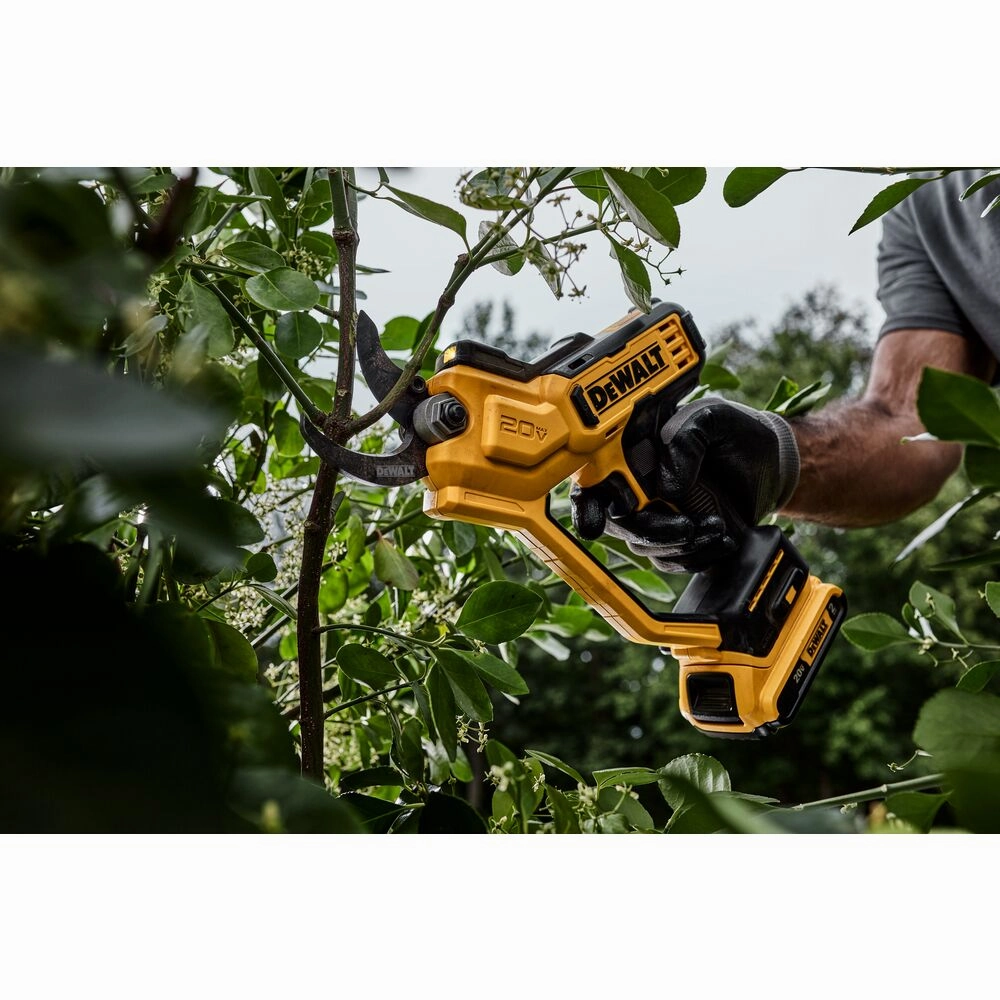 DeWALT DCPR320B 20V MAX Cordless Multi Use Pruner - Bare Tool