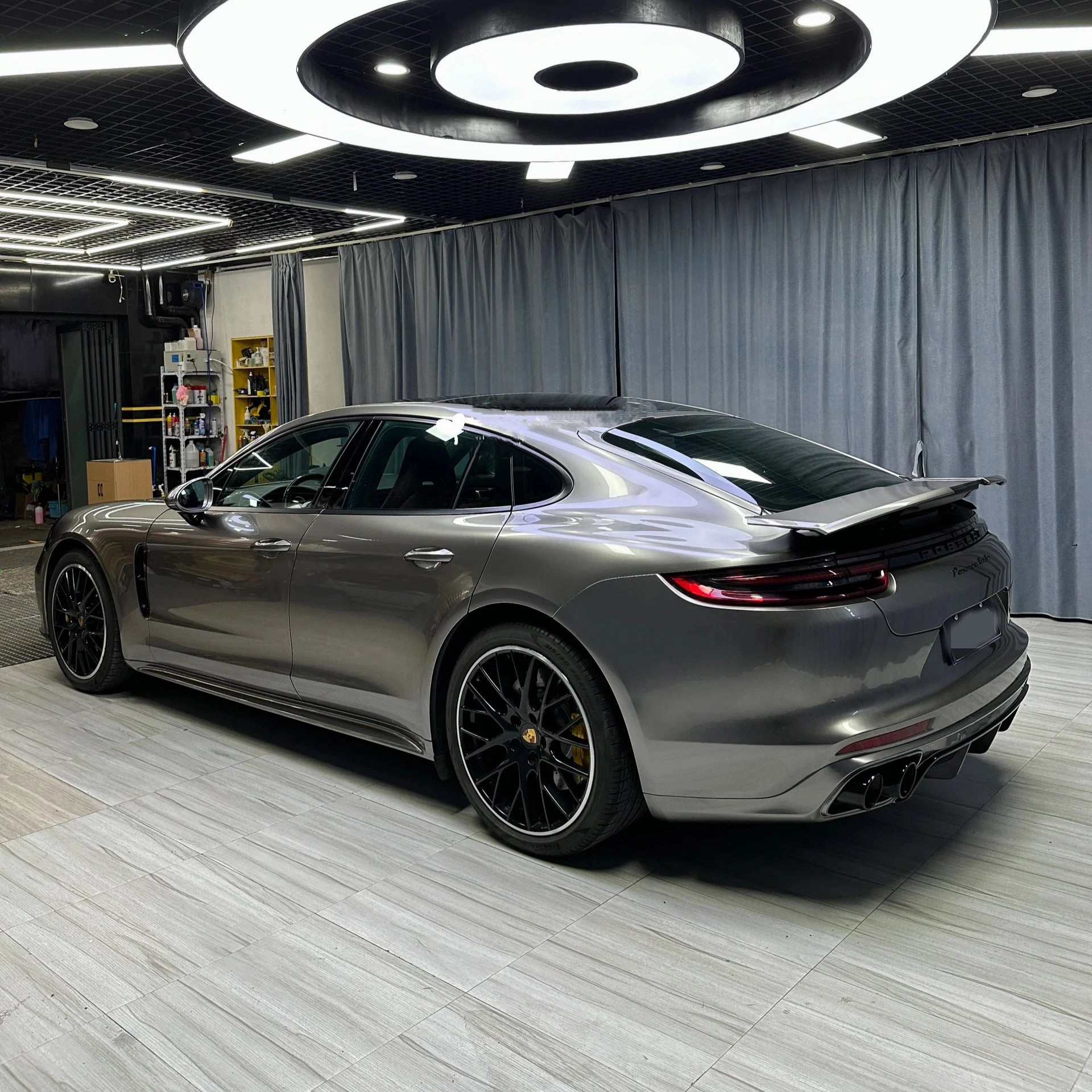 Gloss Metallic Liquid Silver Car Wrap