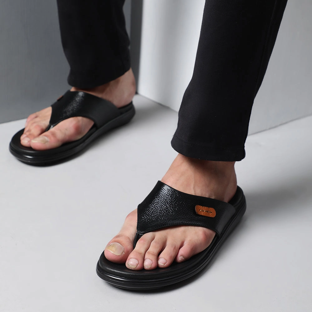 Healers Casual Black Slipper For Men MDL-05 By Liberty