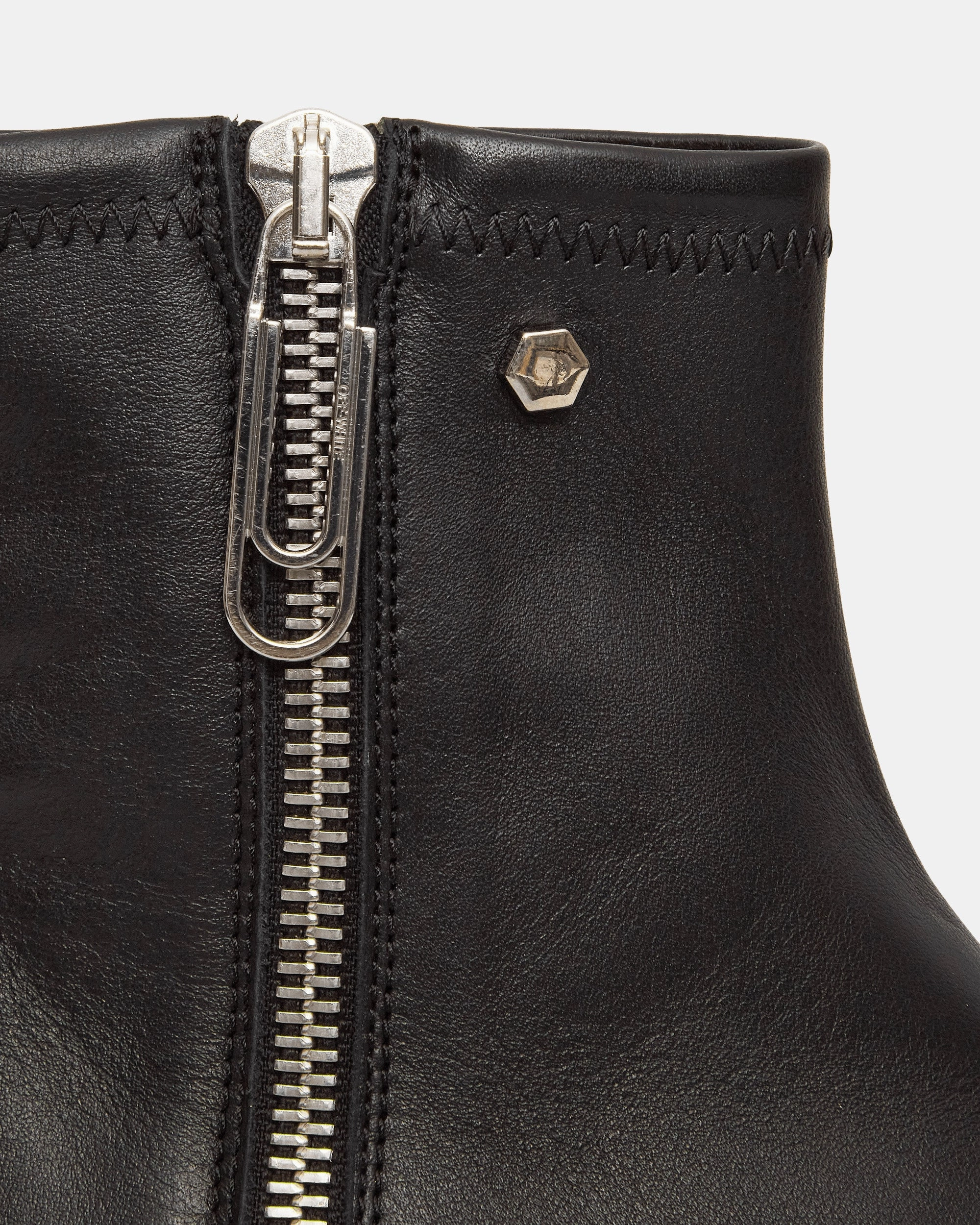 Leather Sponge Zip Boots Black