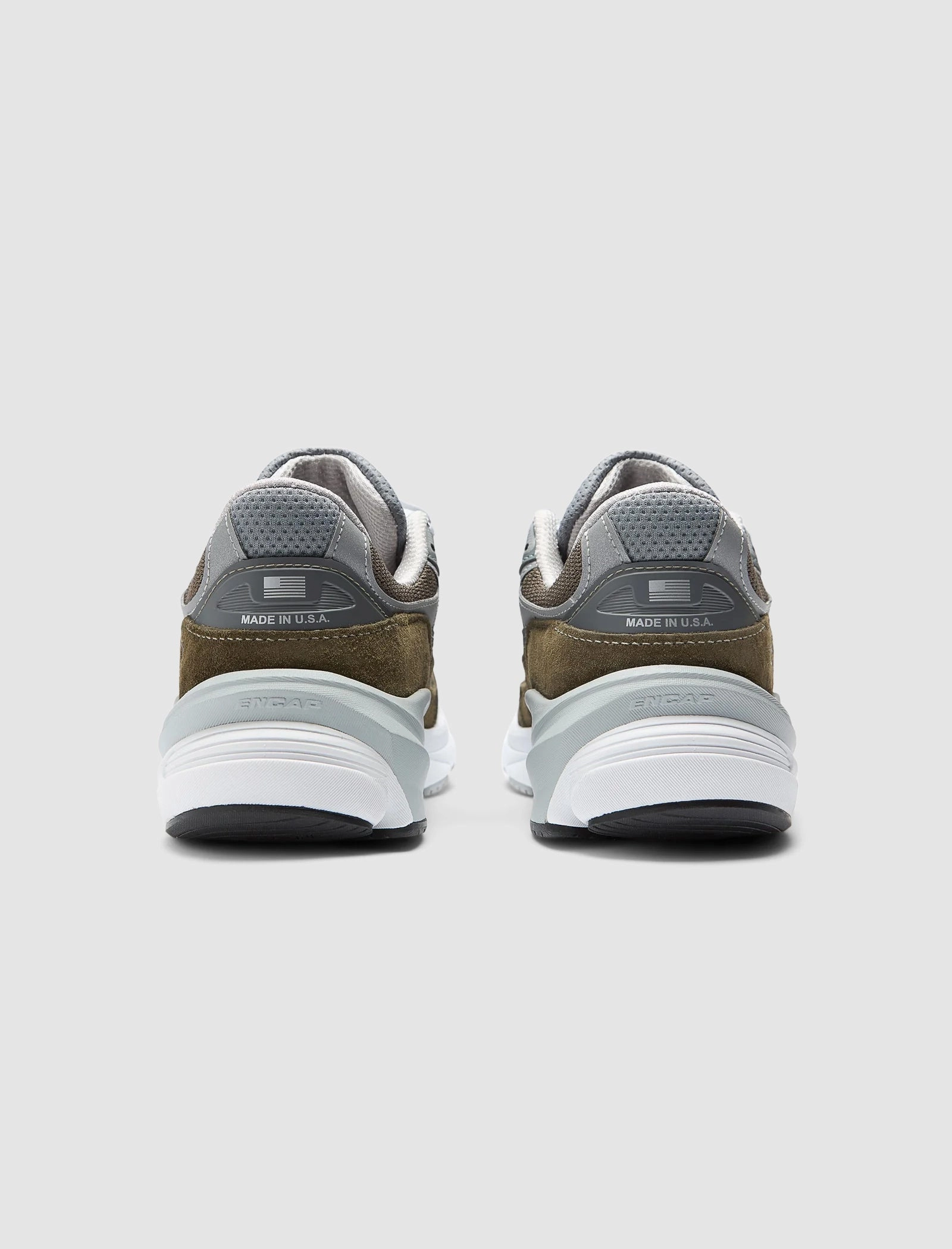 MADE IN USA 990 V6 OLIVE