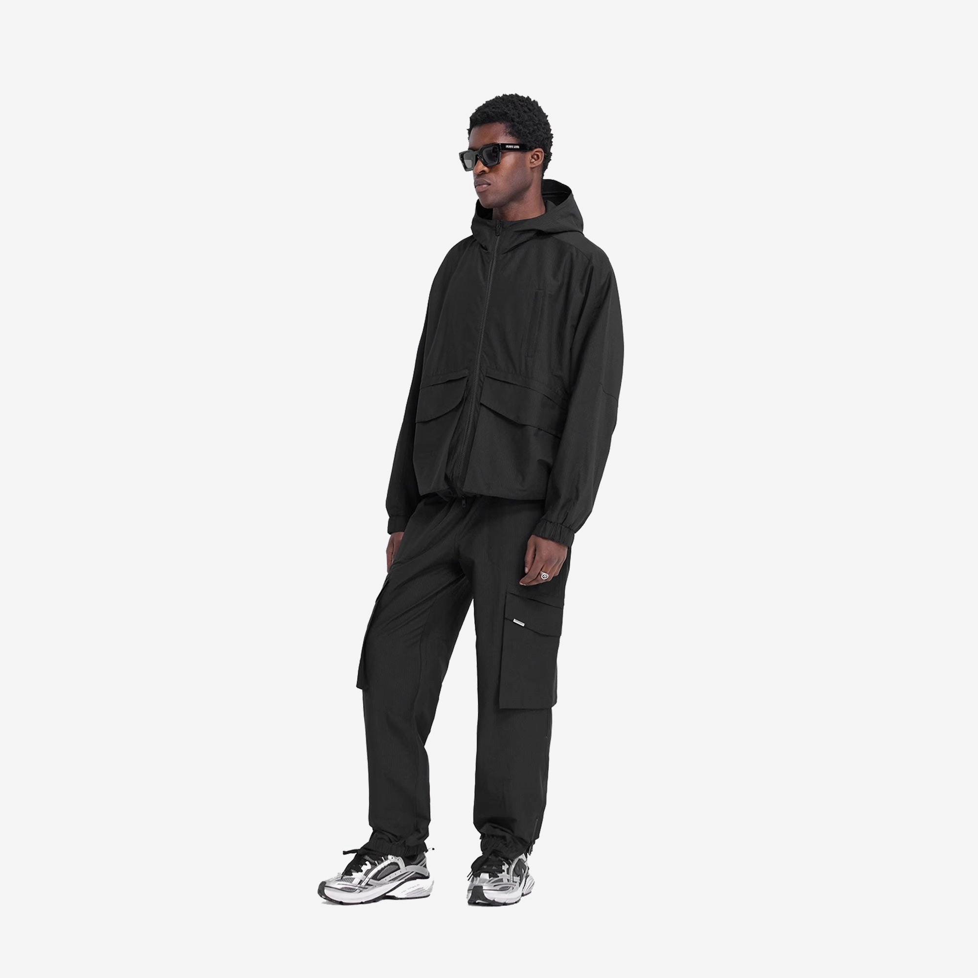 Represent | TECH CARGO JACKET { JET BLACK