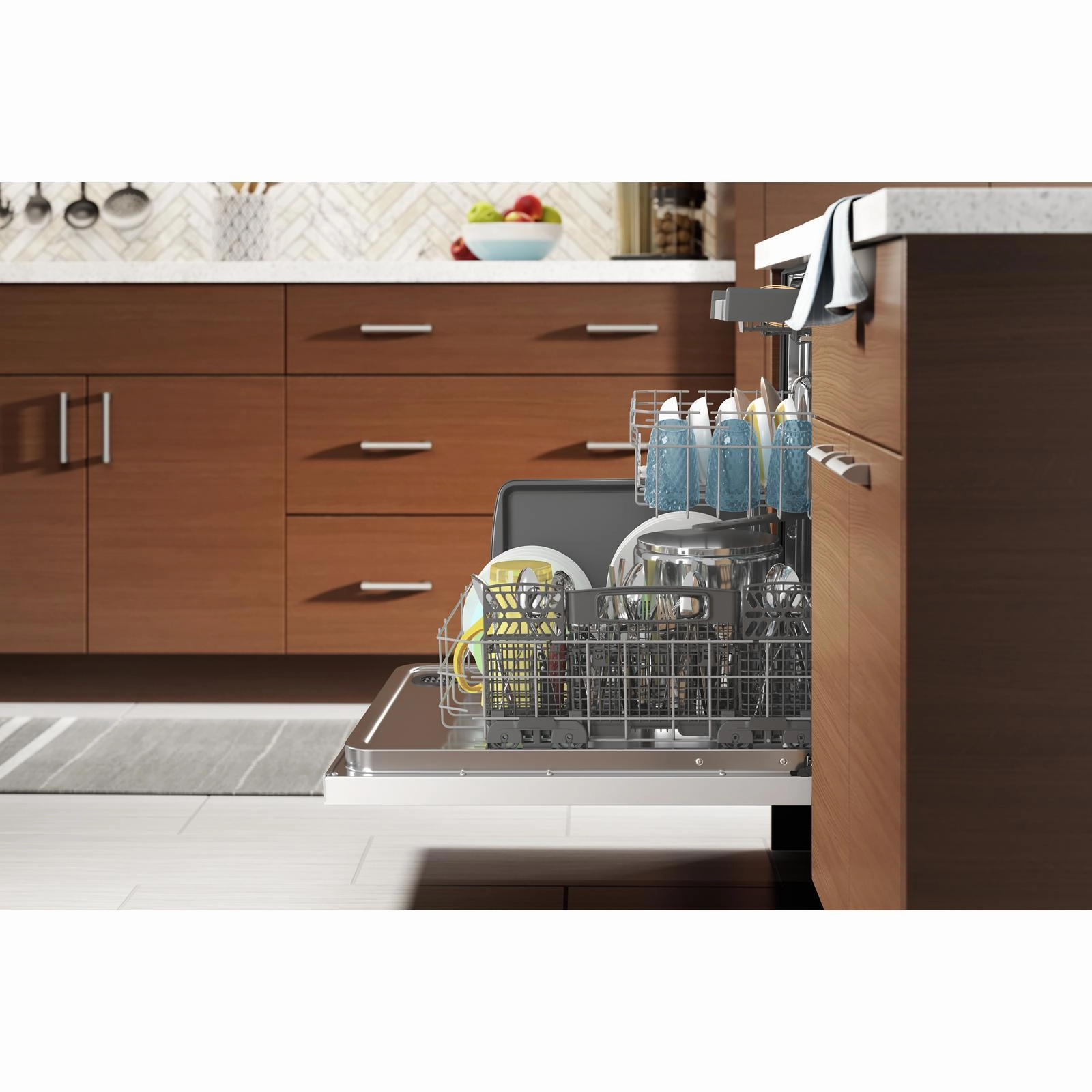 Whirlpool 24" White Large Capacity Dishwasher with 3rd Rack (47 dBA) - WDT750SAKW